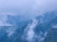 Wolkenfetzen über dem Schloß